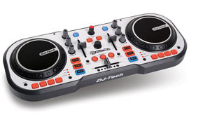 Der DJ-Tech DJ For All ist ein m&auml;chtiger DJ-Controller, der sich an alle DJs richtet, die aus dem Stehgreif ein feines Home-DJ-und-Party-Set ausheben m&ouml;chten.