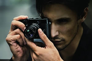 Stylebild Digitalkamera X10 von FUJIFILM