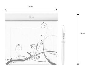 Tablette &eacute;l&eacute;gante ultra plate offrant un espace de travail de 155 x 120 mm