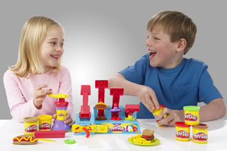 Kinder mit der Burger Küche