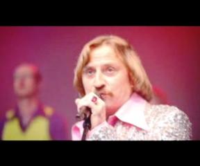 Klicken, um dieses Video zu sehen