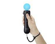PlayStation Move Motion-Controller in der Hand durch Schlaufe gesichert