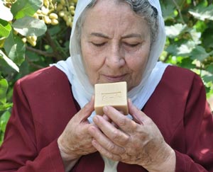 ―What is Gamila Secret? ―