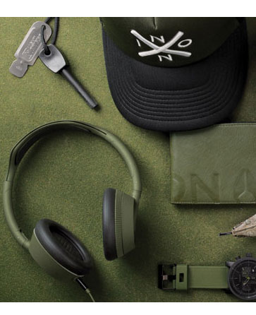 Amazon �� NIXON(�j�N�\��) ����̃X�g�A