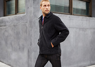 Perry Ellis Oberbekleidung!