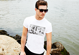 Einfach abzuhängen : T-Shirts & Hoodies!