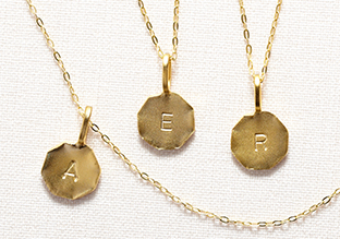 Initial & Schmuck Sternzeichen!