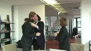 Klicken, um dieses Video zu sehen