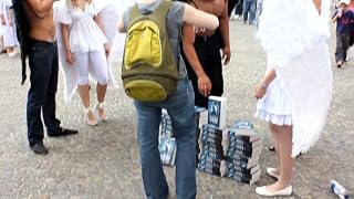 Klicken, um dieses Video zu sehen