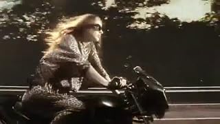 Klicken, um dieses Video zu sehen