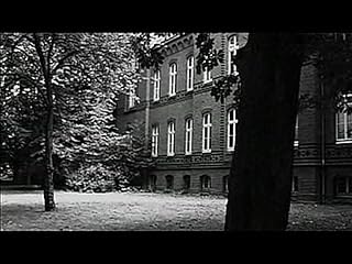 Klicken, um dieses Video zu sehen