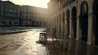 Cliquez pour regarder cette vid�o